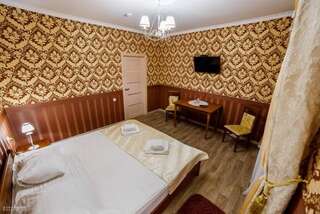 Отель Гостинний Двір Bar Стандартный двухместный номер с 1 кроватью-3